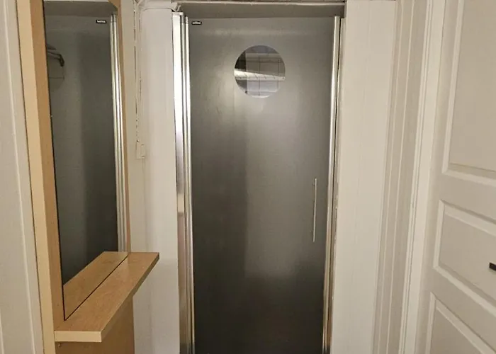 Apartment And Large Cosey *